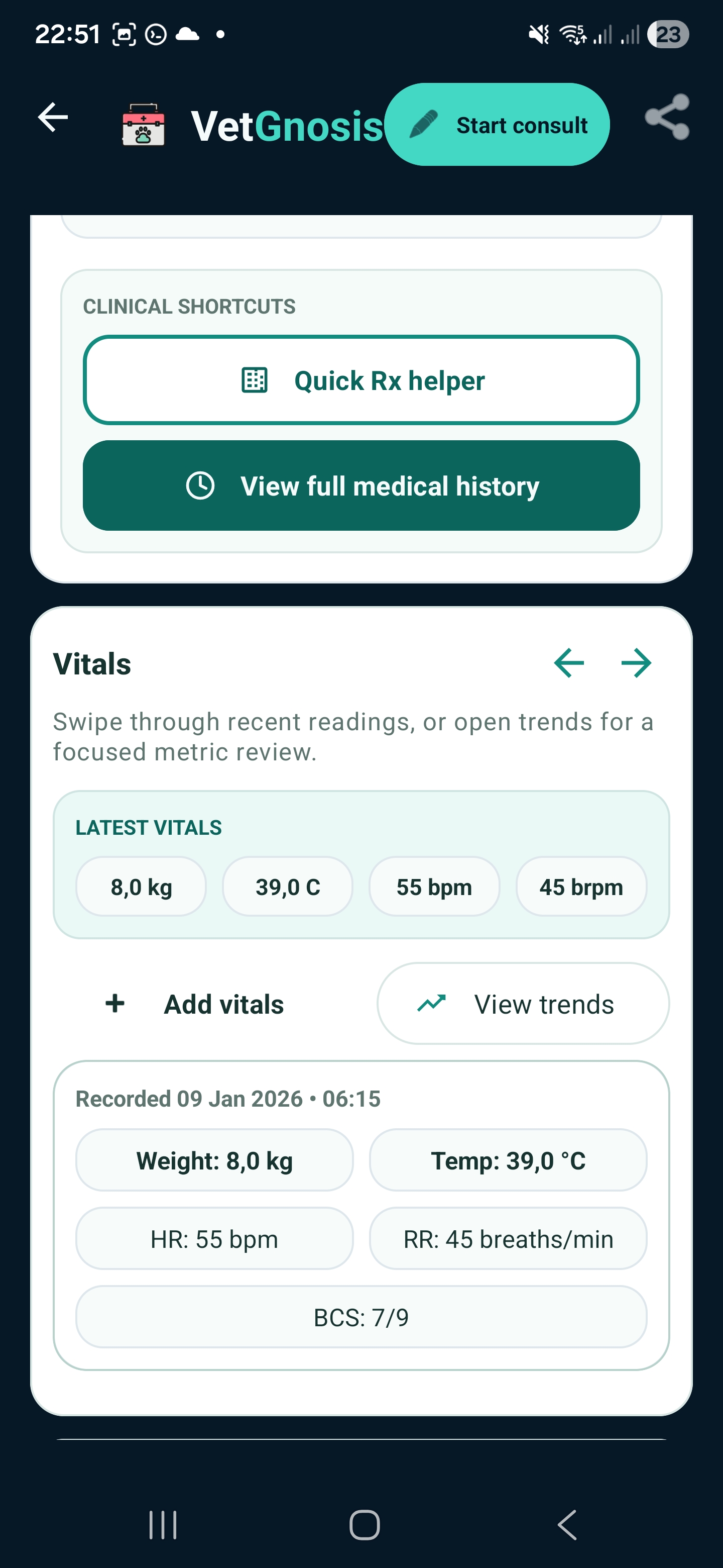 VetGnosis vitals trend screen showing patient weight and clinical trend review.